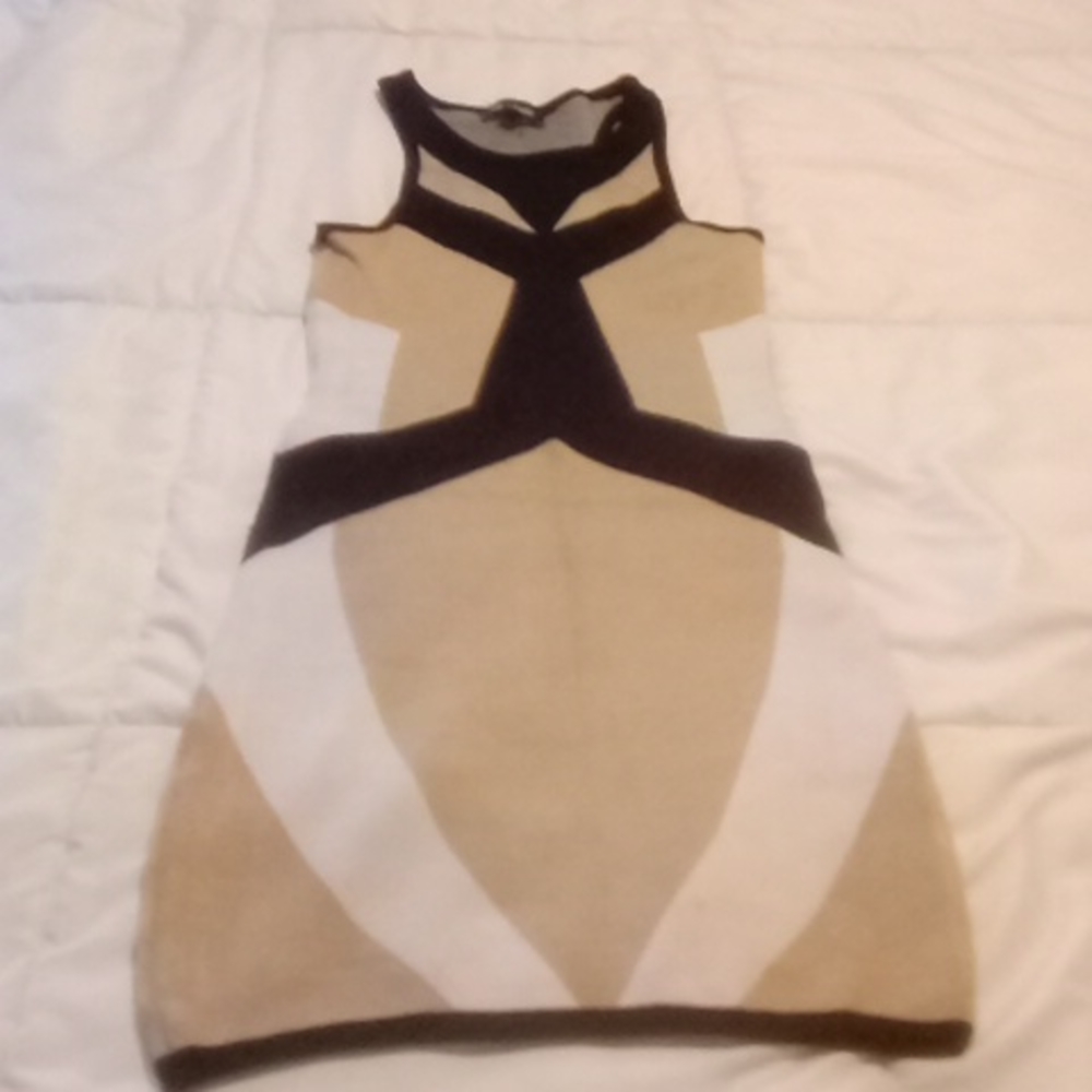 Clothes - Picture 2 of 3